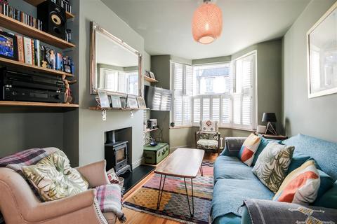 45 Lancaster Road, Walthamstow, London, E17 6AH