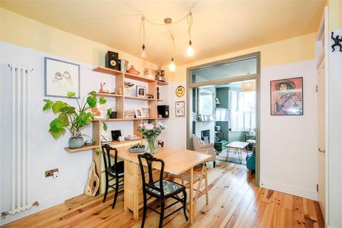 45 Lancaster Road, Walthamstow, London, E17 6AH