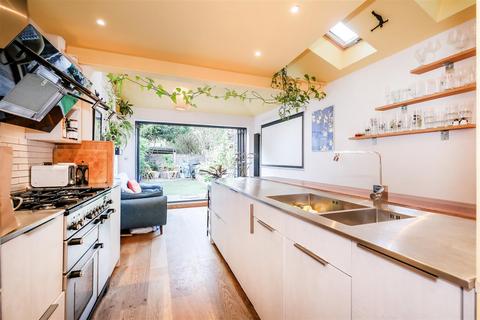 45 Lancaster Road, Walthamstow, London, E17 6AH