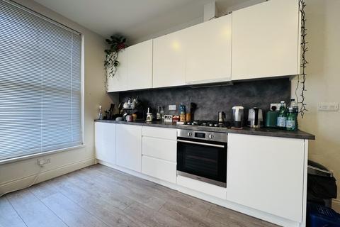 1 bedroom apartment to rent, 21-23 Chatsworth road, London E5