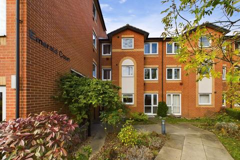 1 bedroom retirement property for sale, Emerald Court, Brighton Road, Coulsdon CR5