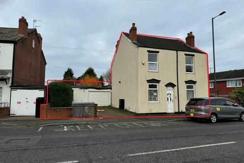 3 bedroom house for sale, Walsall Road, Wednesbury, WS10