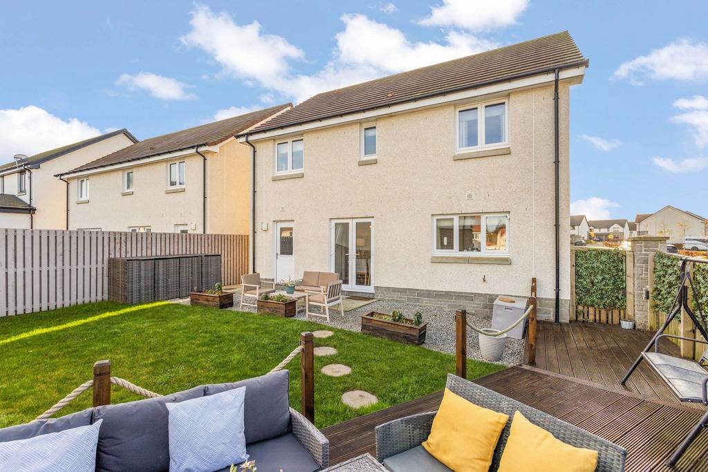 Rear View/Garden