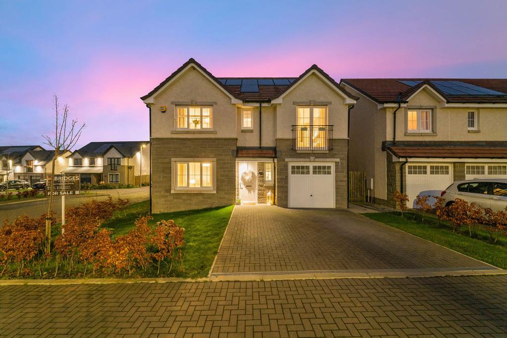 Twilight Front View