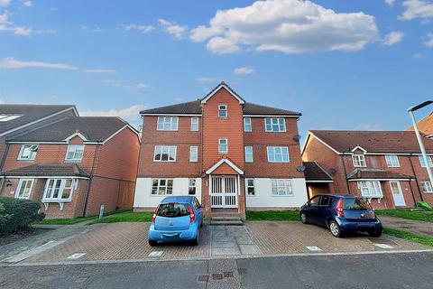 2 bedroom flat for sale, Falmouth Close, Eastbourne