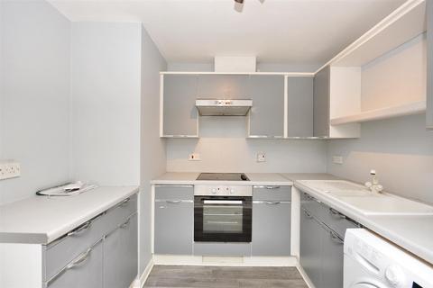 2 bedroom flat for sale, Falmouth Close, Eastbourne