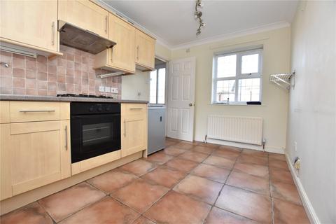 2 bedroom townhouse for sale, School Street, Churwell, Leeds, West Yorkshire