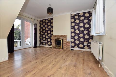 2 bedroom townhouse for sale, School Street, Churwell, Leeds, West Yorkshire