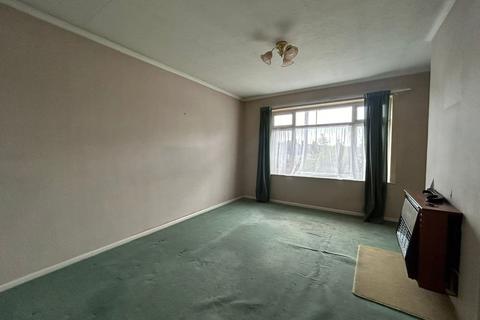 2 bedroom semi-detached bungalow for sale, Ipswich IP3