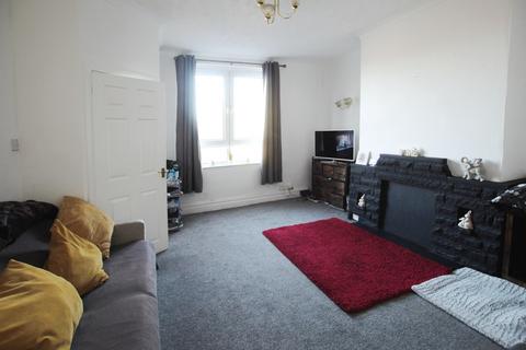 3 bedroom terraced house for sale, Fountain Street, Churwell, LS27