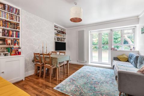 1 bedroom flat for sale, Esher Gardens, Southfields