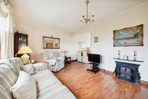 22 Cartside Road, Clarkston, Glasgow, G76 8QQ