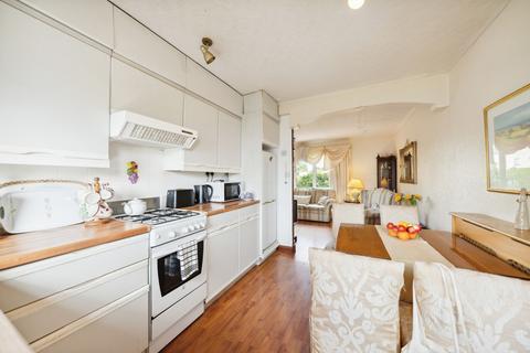 22 Cartside Road, Clarkston, Glasgow, G76 8QQ
