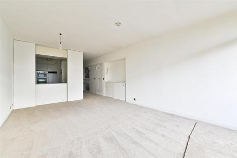 2 bedroom apartment for sale, Speed House, London EC2Y