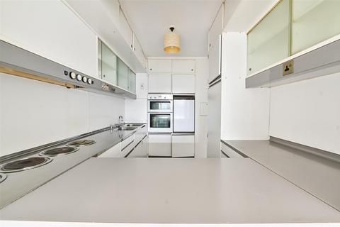 2 bedroom apartment for sale, Speed House, London EC2Y