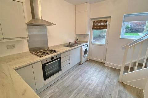 2 bedroom terraced house for sale, St. Georges Street, Macclesfield