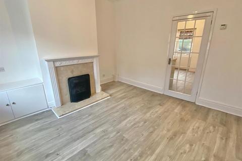 2 bedroom terraced house for sale, St. Georges Street, Macclesfield