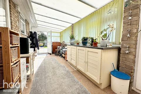 3 bedroom detached bungalow for sale, Upwell Road, Christchurch