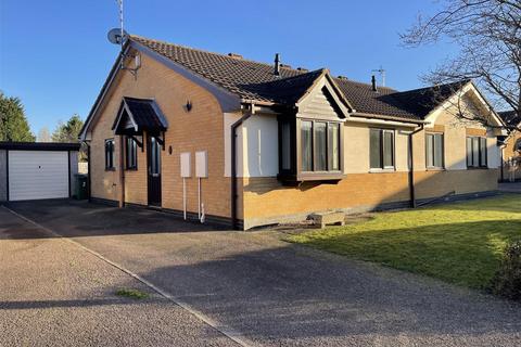 2 bedroom semi-detached bungalow to rent, Ernee Close, Leicester LE3