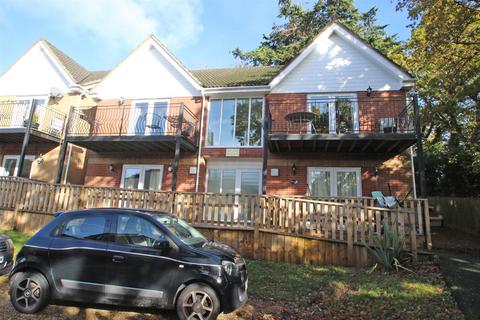 2 bedroom flat to rent, Creek Gardens, Wootton Bridge, Ryde