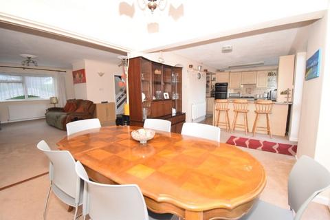 42 Aldrin Road, Exeter, EX4 5DN