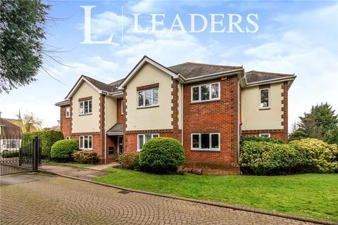8 Tregarthen Place, Leatherhead, KT22 7XL