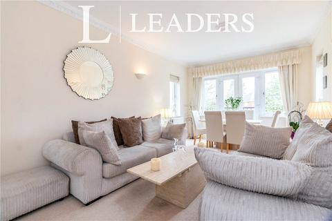 8 Tregarthen Place, Leatherhead, KT22 7XL