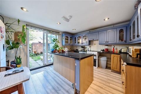 5 bedroom house for sale, Cicely Road, London