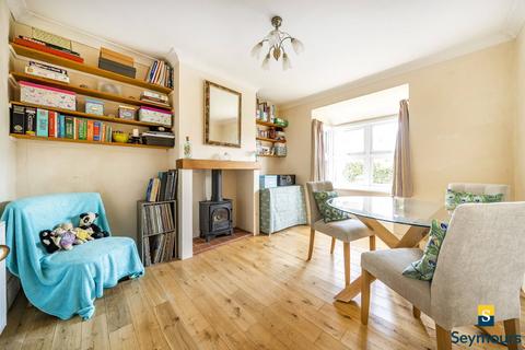 21 Bryanstone Avenue, Guildford, GU2 9UN