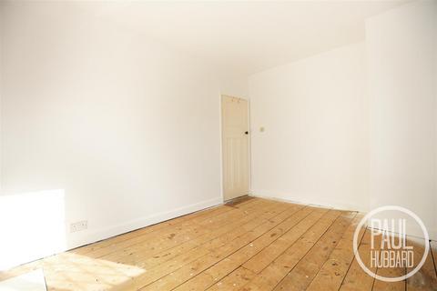 144 Carlton Road, Lowestoft, NR33 0NB