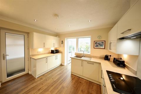 3 bedroom detached bungalow for sale, Nunburnholme Avenue, North Ferriby