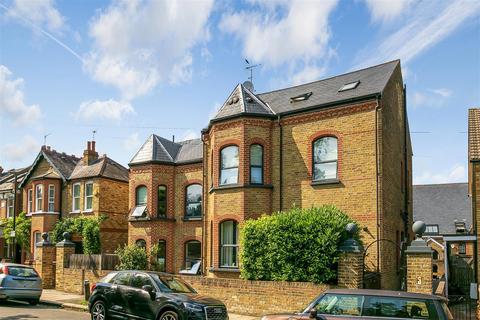 2 bedroom apartment for sale, Coleshill Road, Teddington