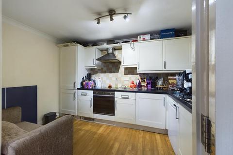 2 bedroom flat for sale, Portsmouth PO1