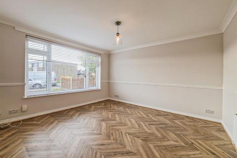 3 bedroom terraced house for sale, Lornes Close, Southend-on-Sea SS2