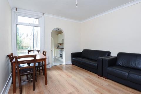 4 bedroom house to rent, Portland Road, KT1