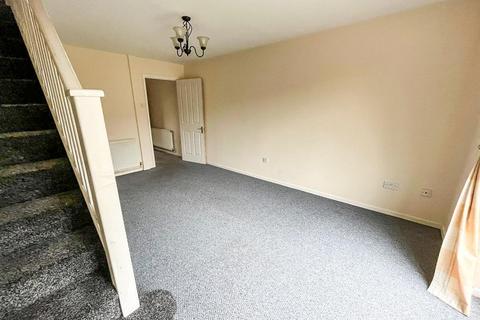 2 bedroom mews to rent, Marsdale Drive, Nuneaton