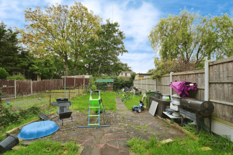 3 bedroom terraced house for sale, Eton Road, ILFORD, IG1