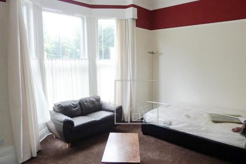 1 bedroom flat to rent, Flat 3 - 163 Hyde Park Road, Hyde Park, Leeds