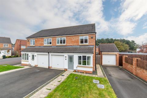 3 bedroom semi-detached house for sale, Nuthatch Close, Five Mile Park, NE13