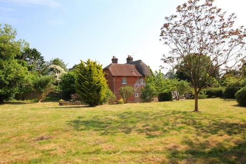 2 bedroom semi-detached house to rent, Upper Street, Breamore, Fordingbridge