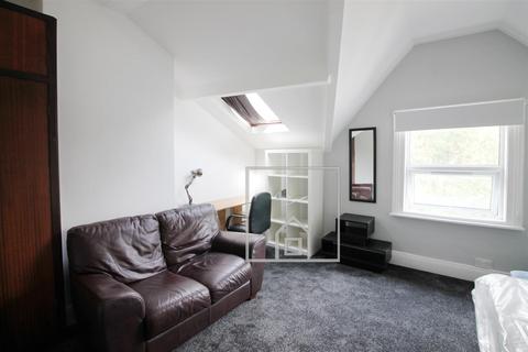 1 bedroom flat to rent, Flat 5 - 163 Hyde Park Road, Hyde Park, Leeds