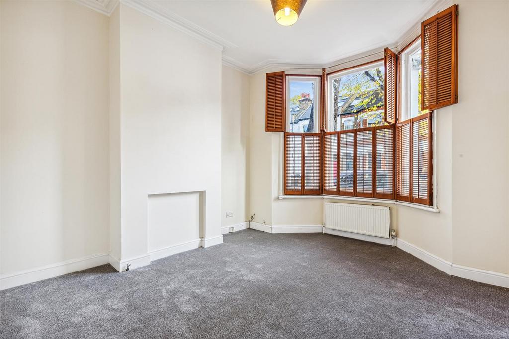 Cranbrook Road, W4   TO LET