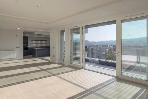 3 bedroom penthouse for sale, Falcon Road West, Morningside, Edinburgh