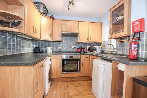 2 bedroom end of terrace house for sale, Fairhaven Close, Cambridge CB25