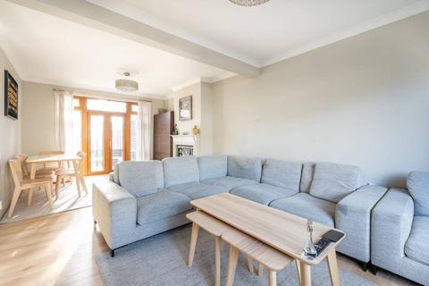 4 bedroom end of terrace house for sale, Farmilo Road, Walthamstow, London, E17