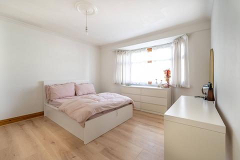 4 bedroom end of terrace house for sale, Farmilo Road, Walthamstow, London, E17