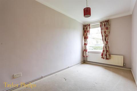 2 bedroom apartment for sale, Maltings Court, Ware SG12