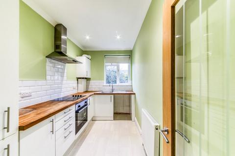 3 bedroom flat for sale, Selhurst New Road, London, SE25