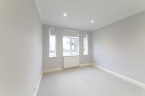 3 bedroom flat for sale, Selhurst New Road, London, SE25