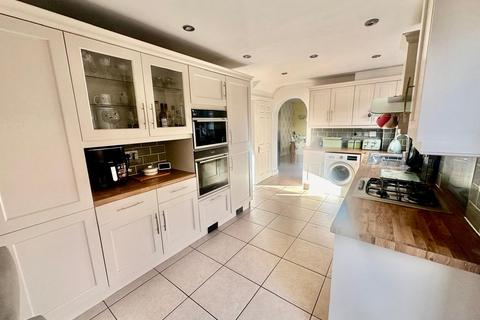 4 bedroom detached house for sale, Rumsey Close, Thringstone, Coalville, LE67